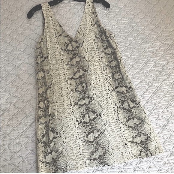 Parker Sequin Python Print Shift Dress - Picture 1 of 14